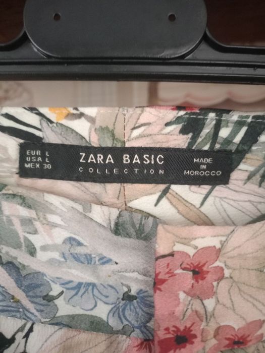 Женские брюки бренд zara, были одеты один раз состояние идеальное!