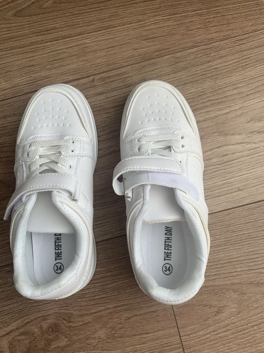 Кросівки білі для хлопчика