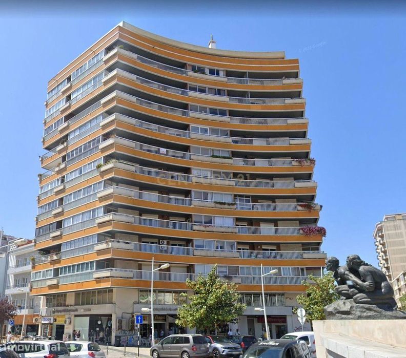 T3 com Vista para o Rio em Almada