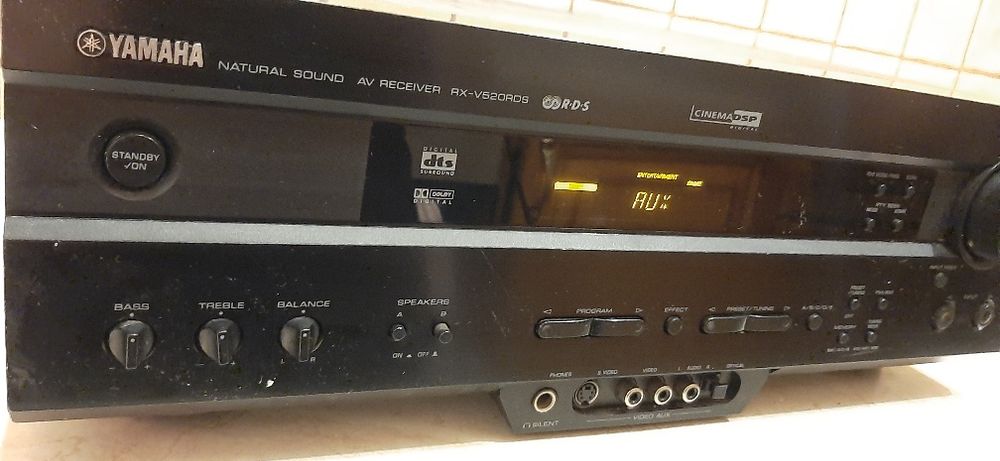 Amplituner Yamaha model rx-v520 RDS