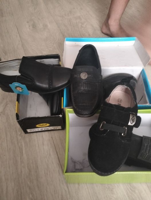 Детская обувь,200гр за всё