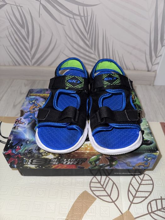 Босоніжки Skechers на хлопчика 35 розмір