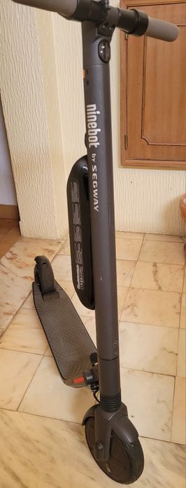 Trotineta SEGWAY Ninebot ES2 c/Bareria extra e Capacete