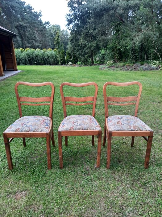 Krzesła drewniane tapicerowane ala Thonet