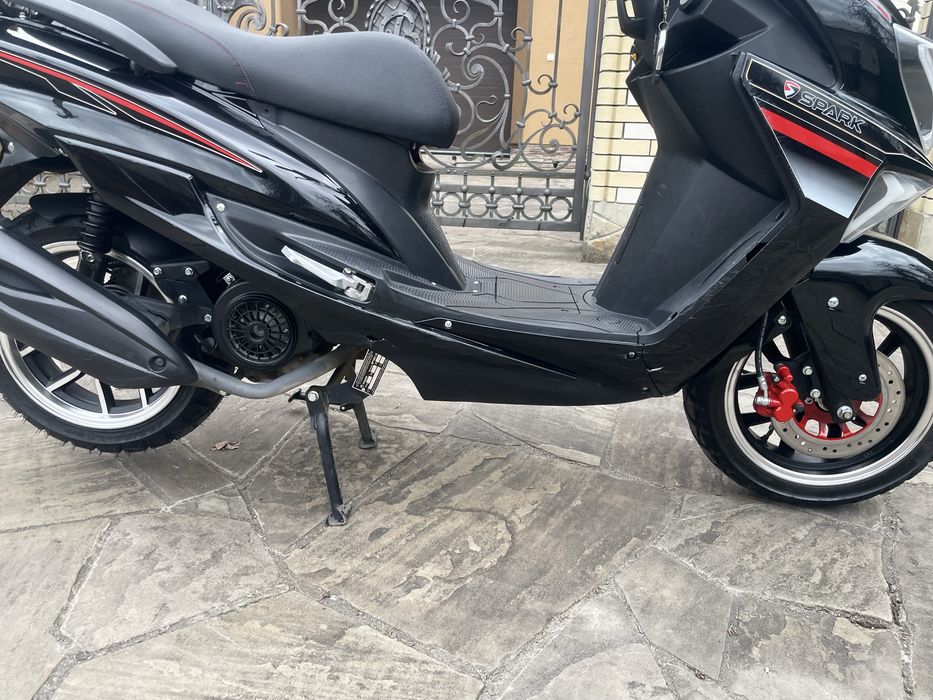 Скутер Spark 150, 2025 рік