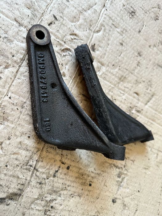 Кронштейн КПП Опель Омега Opel Omega B 1994-2003 90278413