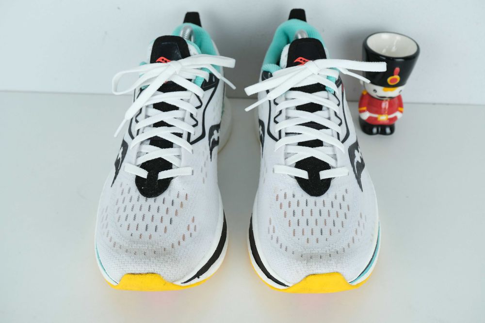 Saucony endorphin speed 2  damskie buty  r 40.5