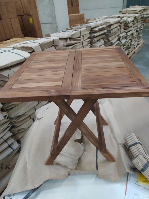 Stolik drewniany teak, biurowo tarasowy - nowe meble biurowe