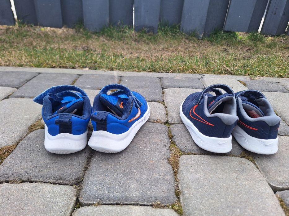 Кросівки Nike 23.5 розмір 13 см, 2 пари
