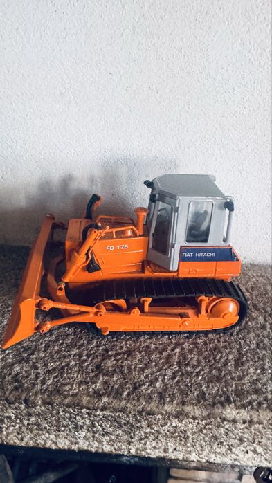 Brinquedo colecionavel Fiat hiyachi FD 175