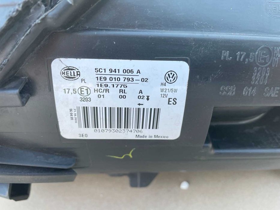 Продам фари Volkswagen beetle  права, ліва
