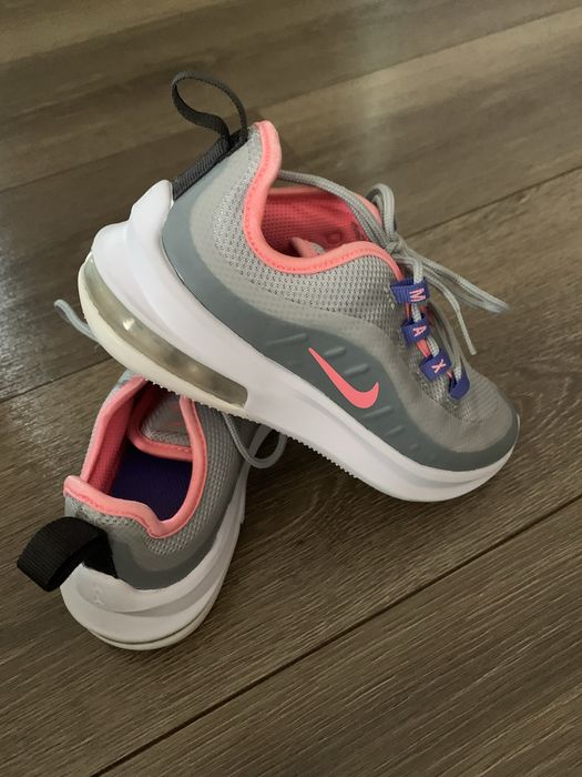 Кросівки Nike Air Max Axis