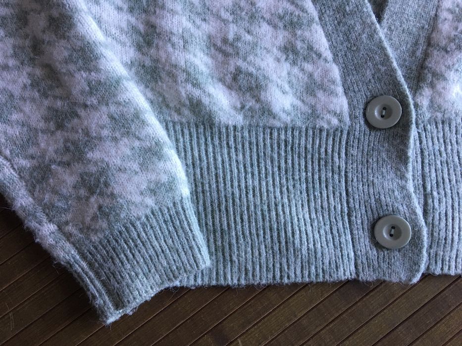 Casaco de malha decote V