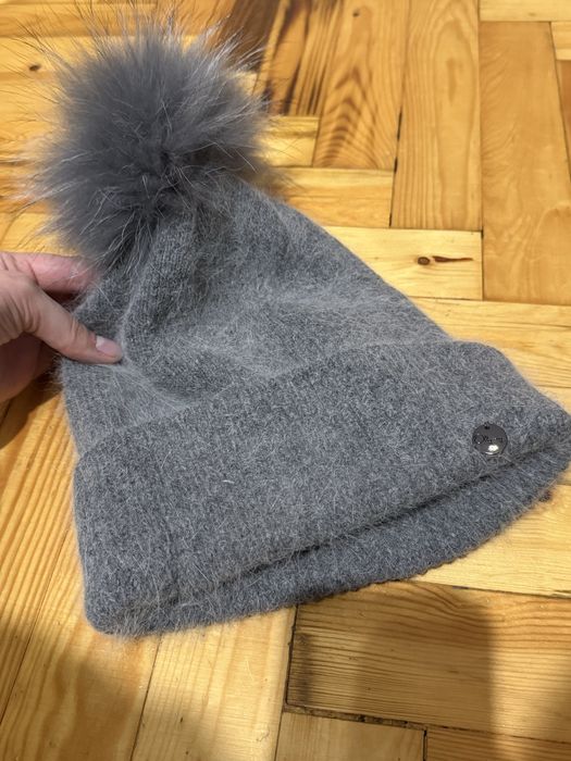 Шапка жіноча з натуральним хутром