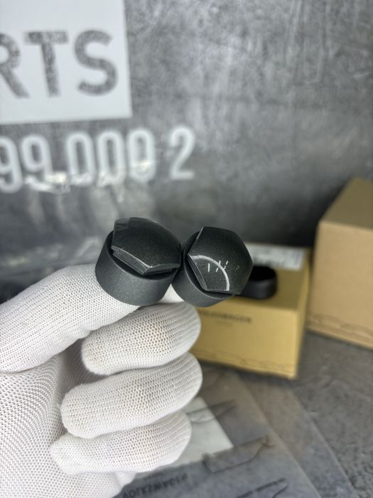 Ковпачки на болти Audi Ауді 17MM original 4M0-601-173-A