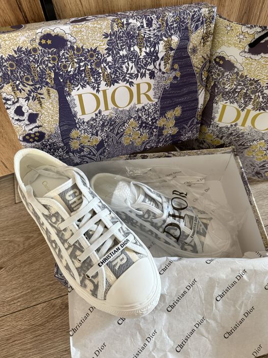 Кеди Dior.