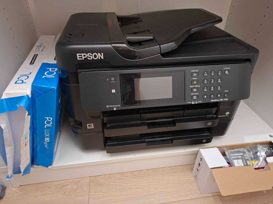 Sprzedam drukarkę Epson WF-7720 – sprawna, z dodatkowymi tuszami
