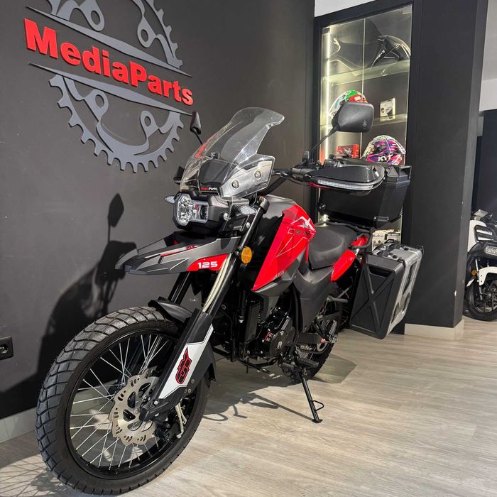SWM ATX 125 DE 2024 COM 690 KMS