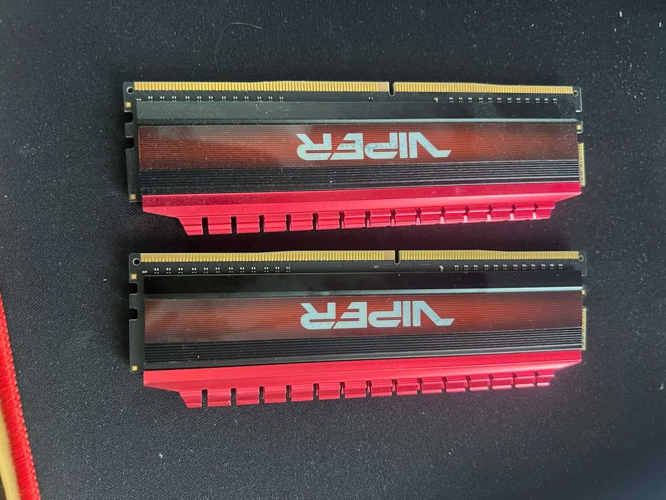 2x pamięć RAM Viper DDR4 4GB 2400MHz