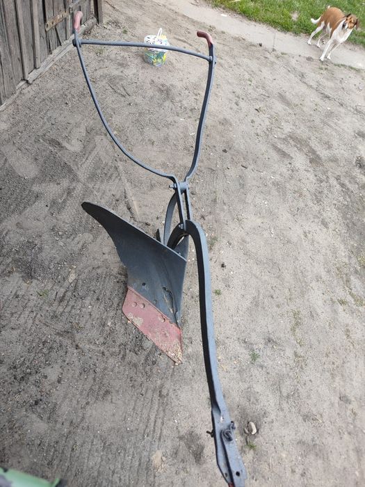 Pługi konne w ładnym stanie