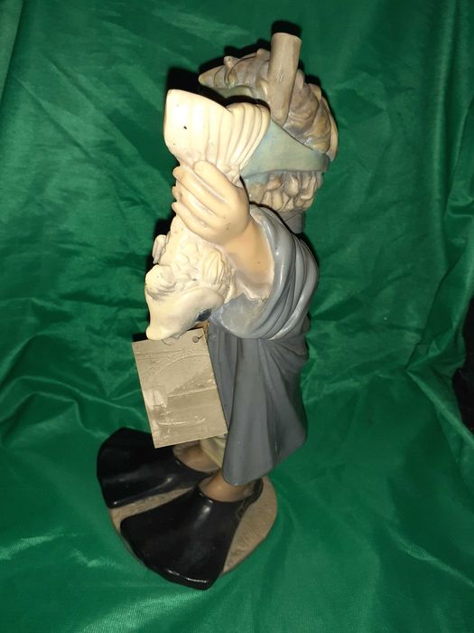 Estatueta em Marfinite Mergulhador