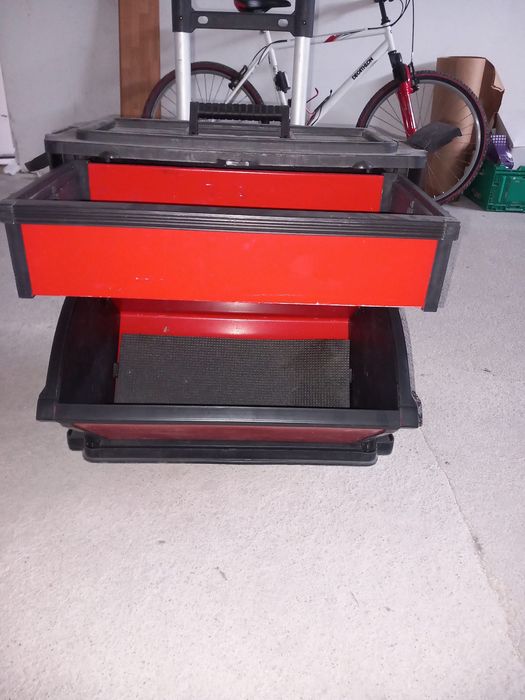 rolling tool box459132785163642881