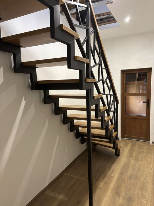 Сходи, металокаркас!