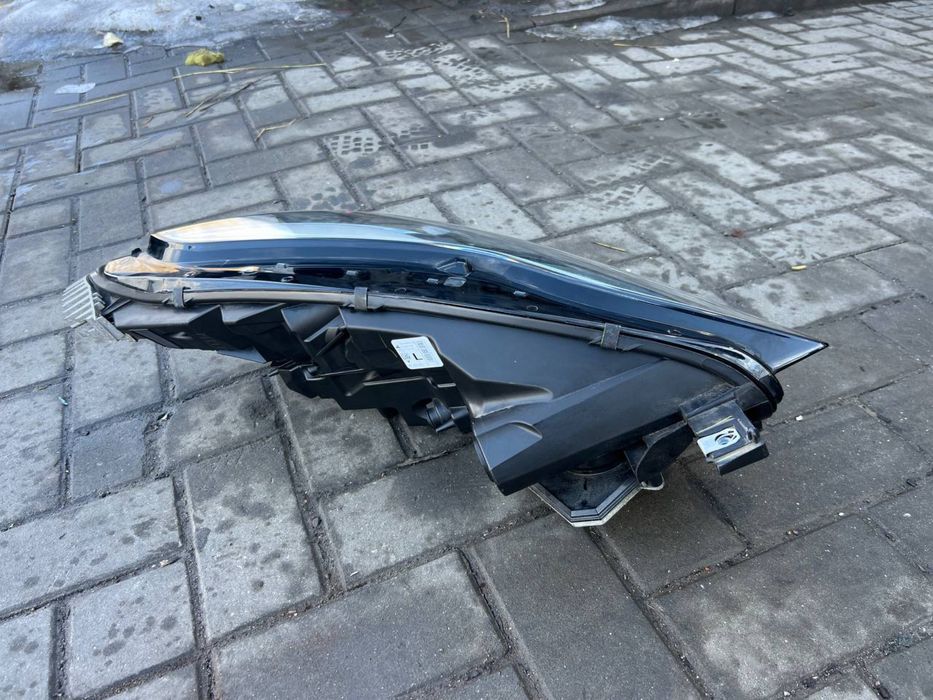 Фара Tesla model 3/Y