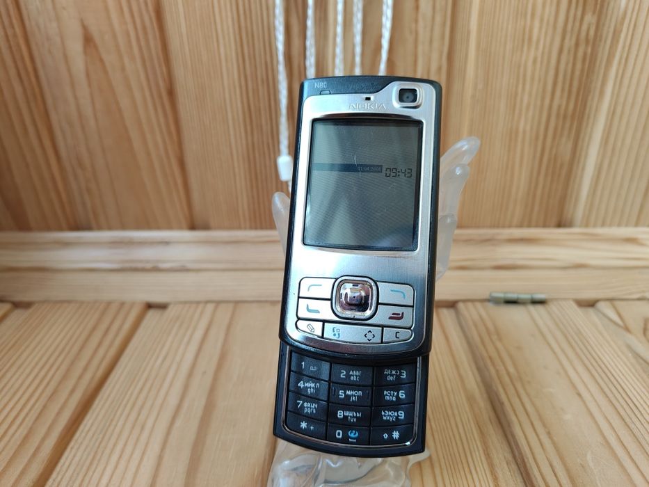 Nokia N80           .