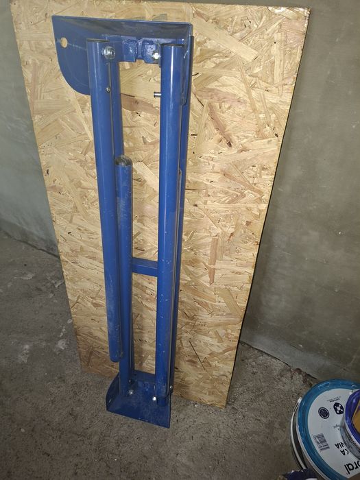 Ukośnica z posuwem Scheppach HM216SPX 2000W plus stol