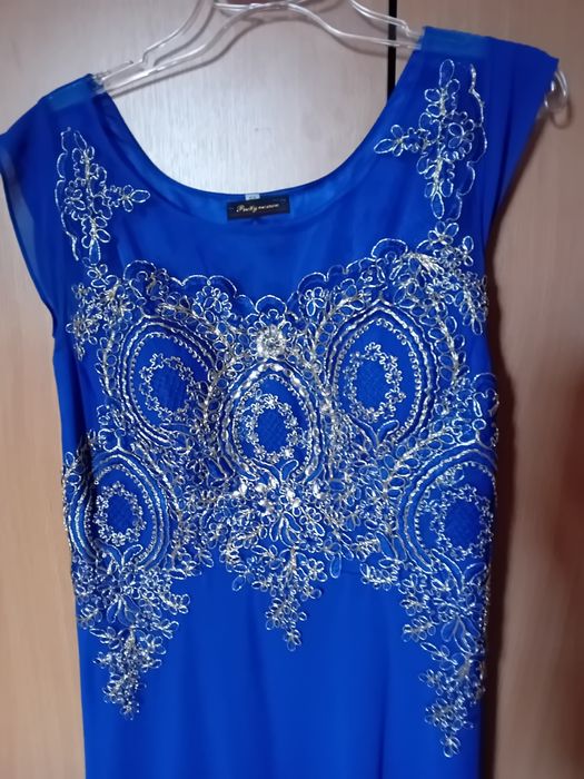 Zwiewna sukienka r. 50