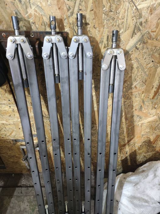 Вайми струбцина .