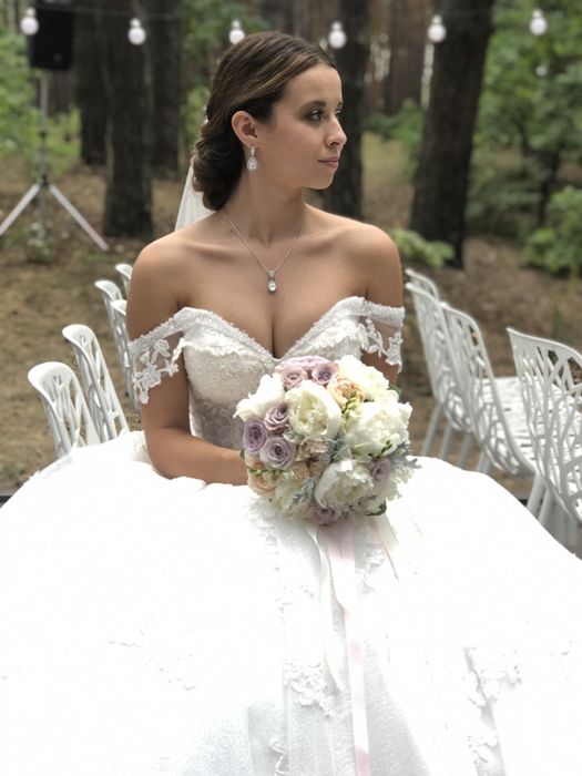 Весільна сукня