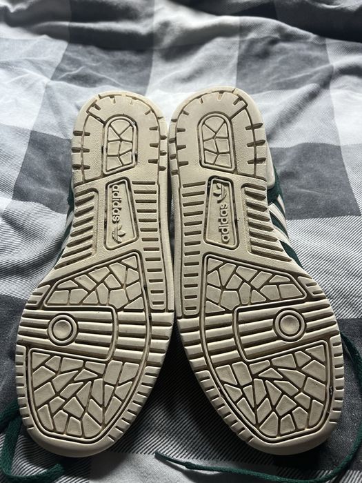 Buty z adidasa zielone