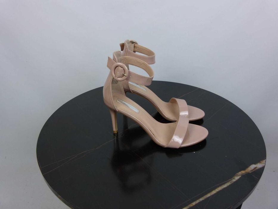 Primark lakierowane sandały na szpilce 4 / 37 23,5 cm