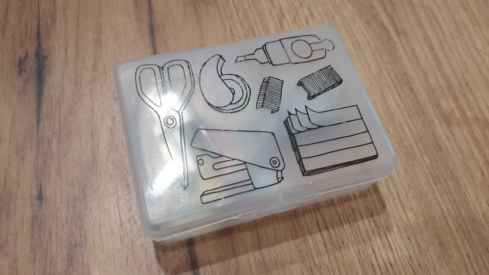Mini zestaw biurowy nożyczki, taśma klejąca, zszywacz