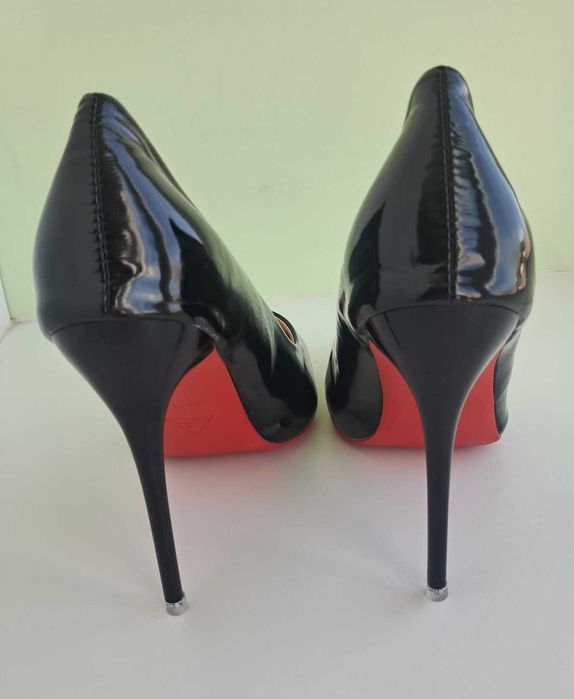 Sapatos Stiletto de Salto Agulha nº 43