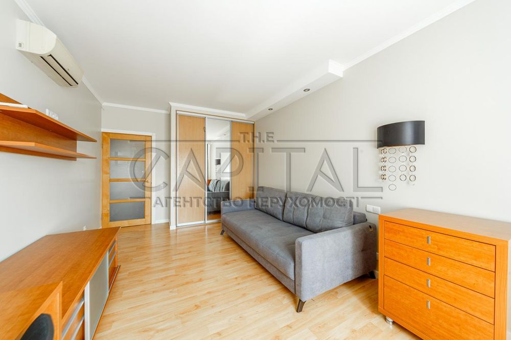 Продаж квартири, вул. Драгоманова, Дарницький р-н