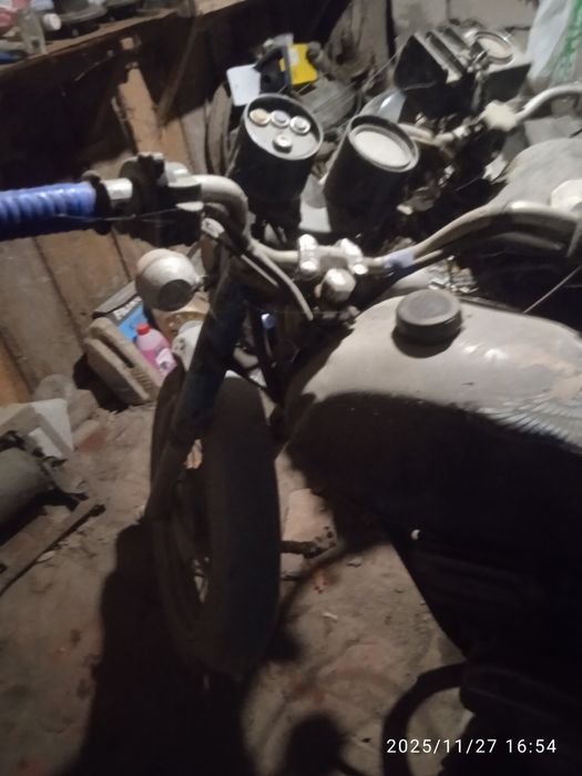 Продам мотоцикл  Їж Планета і Мінськ