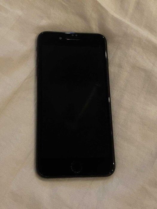iPhone 7 plus black 128Gb