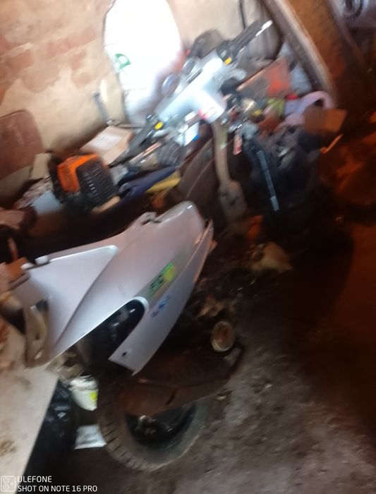 Продам скутер під ремонт