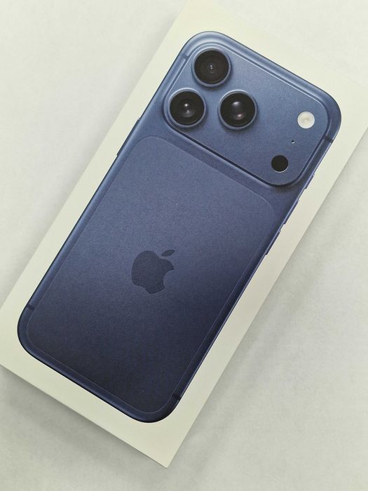 Iphone 17 PRO 256GB/ Deep Blue/ A3523/ GW12/ PLOMBA/ bez rat/ 5szt!
