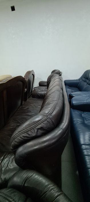 Диван шкіряний з нідерландів