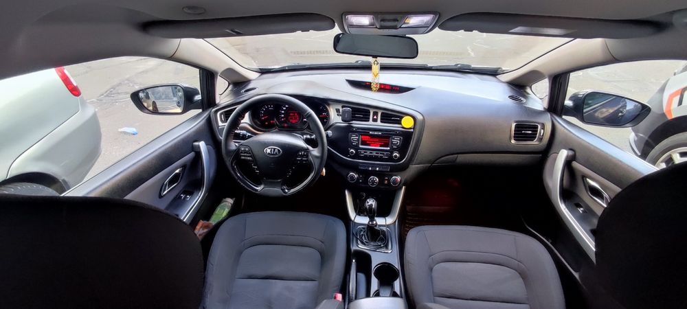 Продам KIA CEED 2014