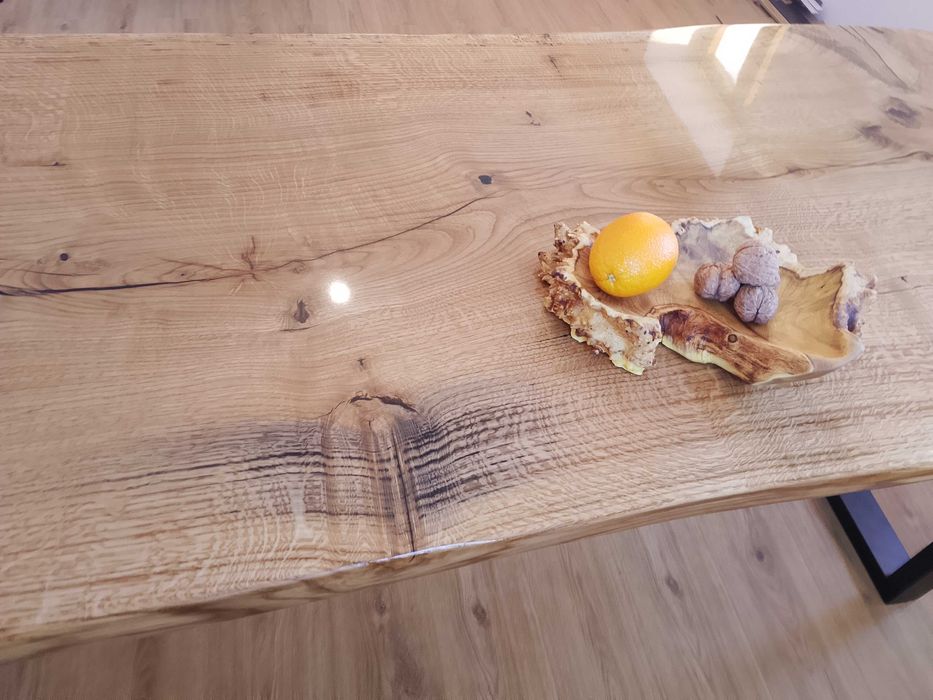 Stół dębowy z litego drewna