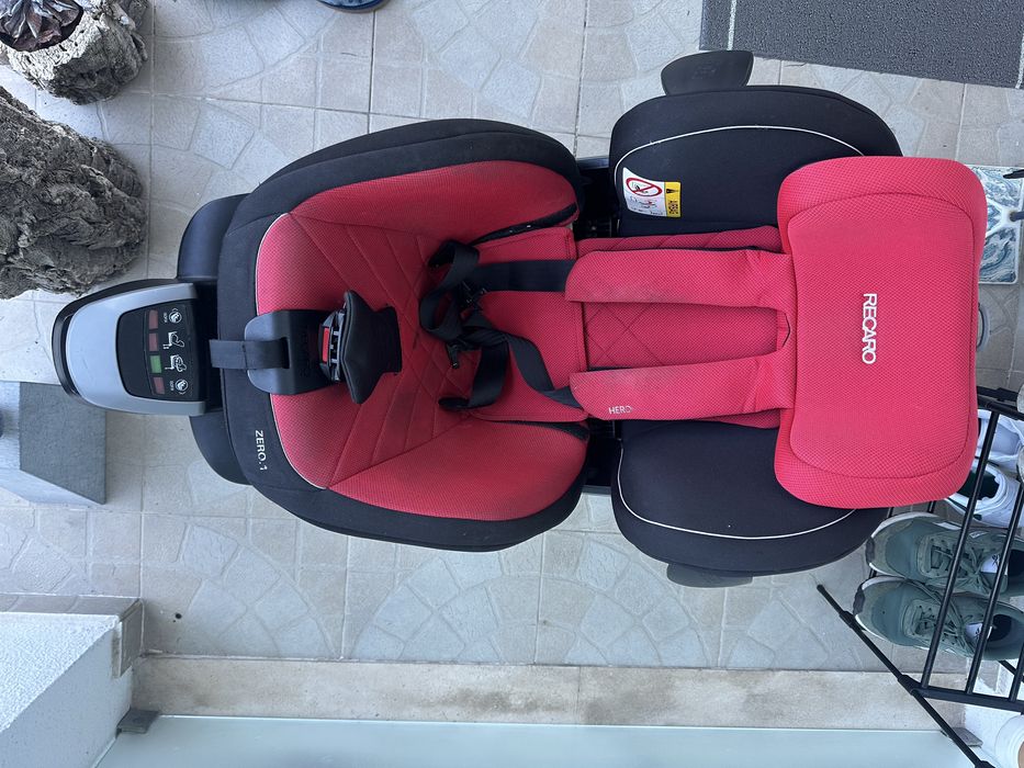 Cadeirinha bebé Recaro
