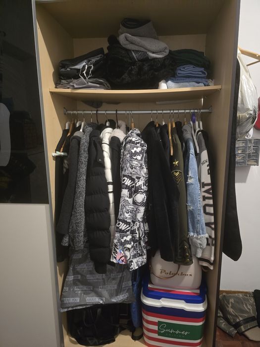 Roupeiro de duas portas