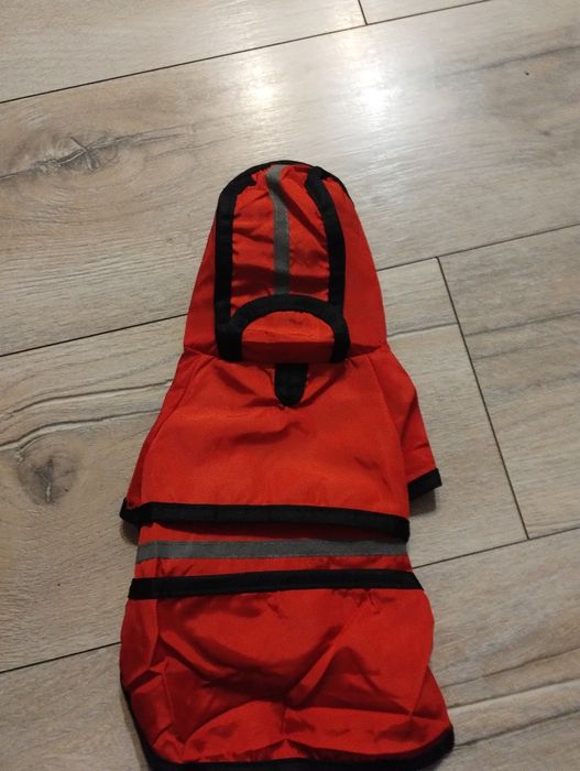 Kurtka przeciwdeszczowa dla pieska