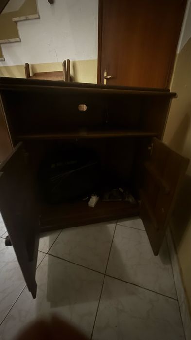 Movel de madeira para sala de estar