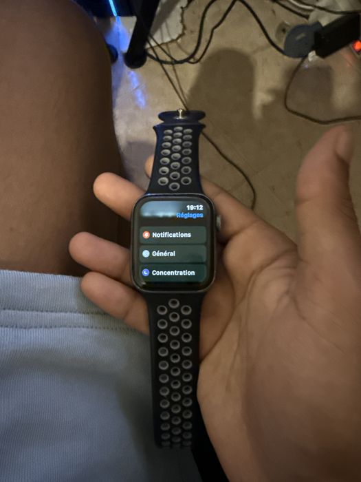 Apple Watch Series 5 GPS 44mm A2093 – Bateria 100% – Excelente Estado